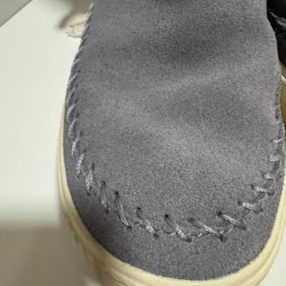 TOMS Vista Water-Resistant Boot Gray Suede/Faux Shearling - Picture 5 of 6